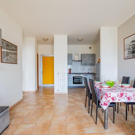Pretty House Apartment Виареджо Екстериор снимка